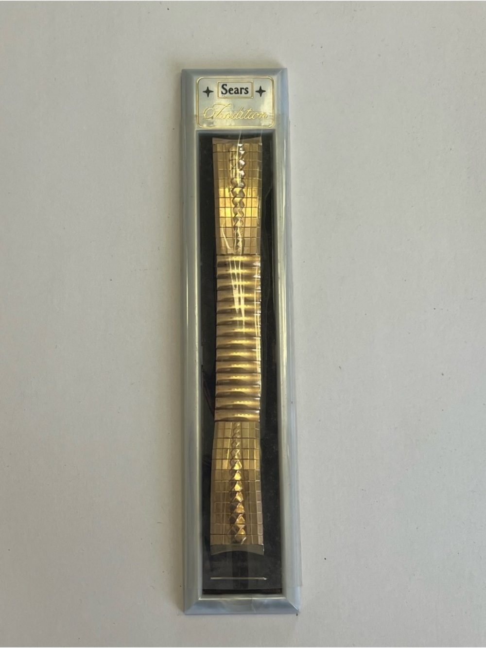 Vintage Sears Tradition Adjustable width goldtone watch bracelet, Box And Manual